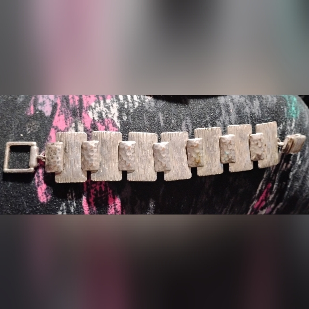 Silver Textured Bracelet - Picture 4 of 6
